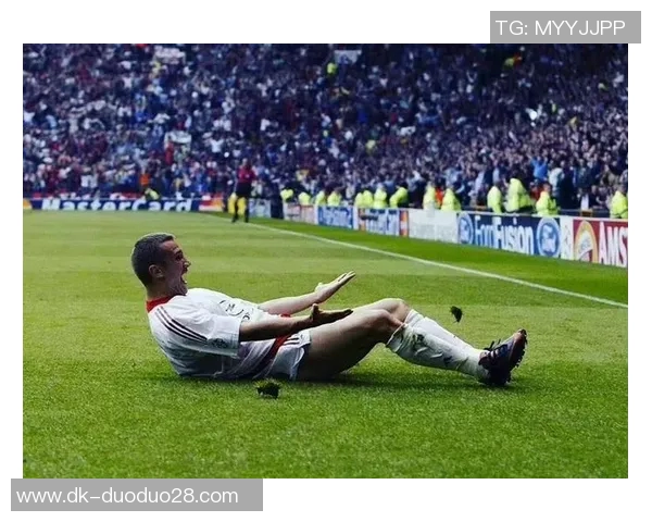 英国足球90年代传奇球星回顾：从谢普曼到舍甫琴科的黄金时代